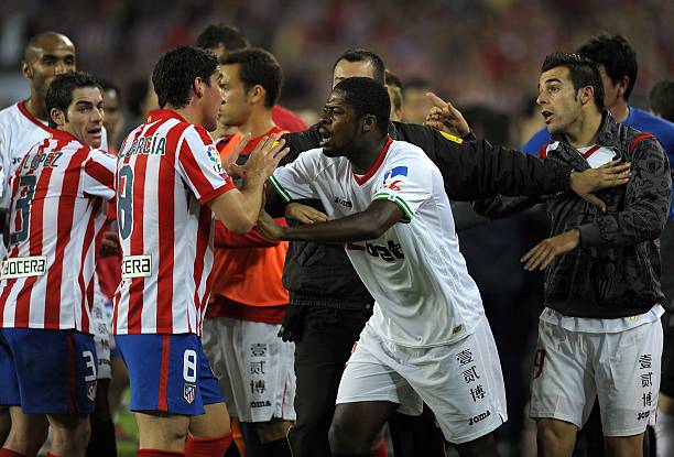 年轻人追随 年轻人追随