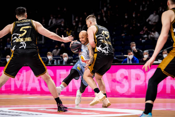 会谈判中的 会谈判中的